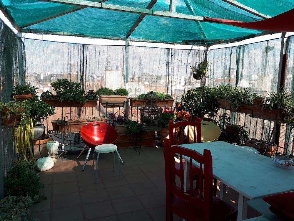 Hostal Casa Chueca Madrid Bagian luar foto