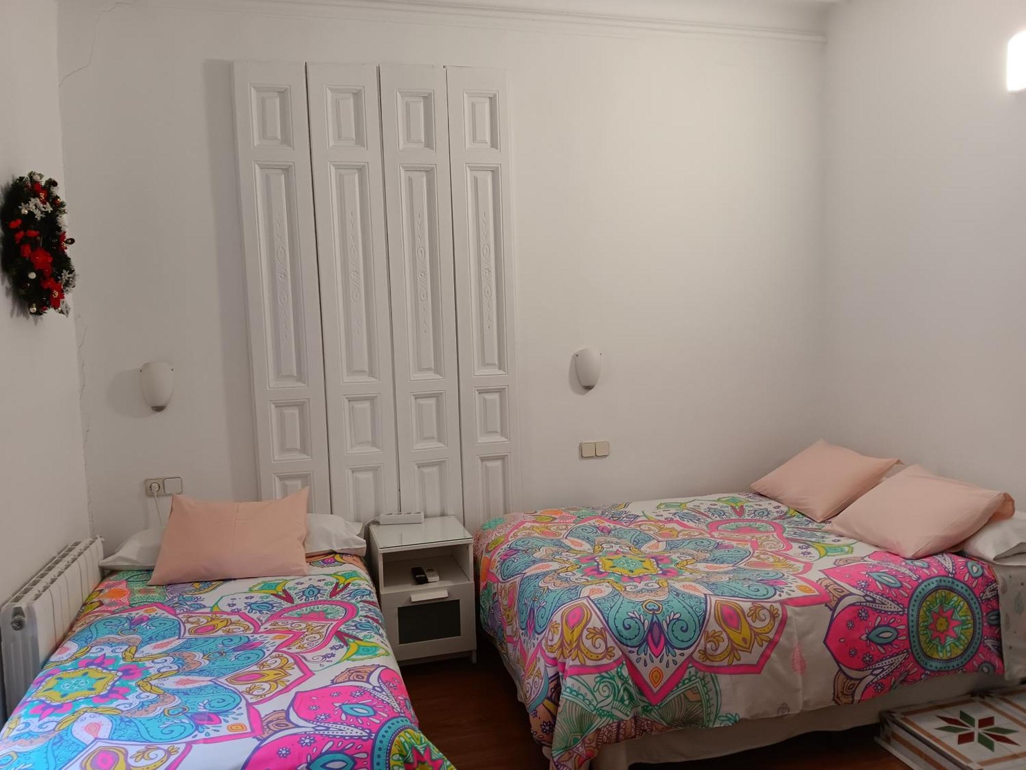 Hostal Casa Chueca Madrid Bagian luar foto