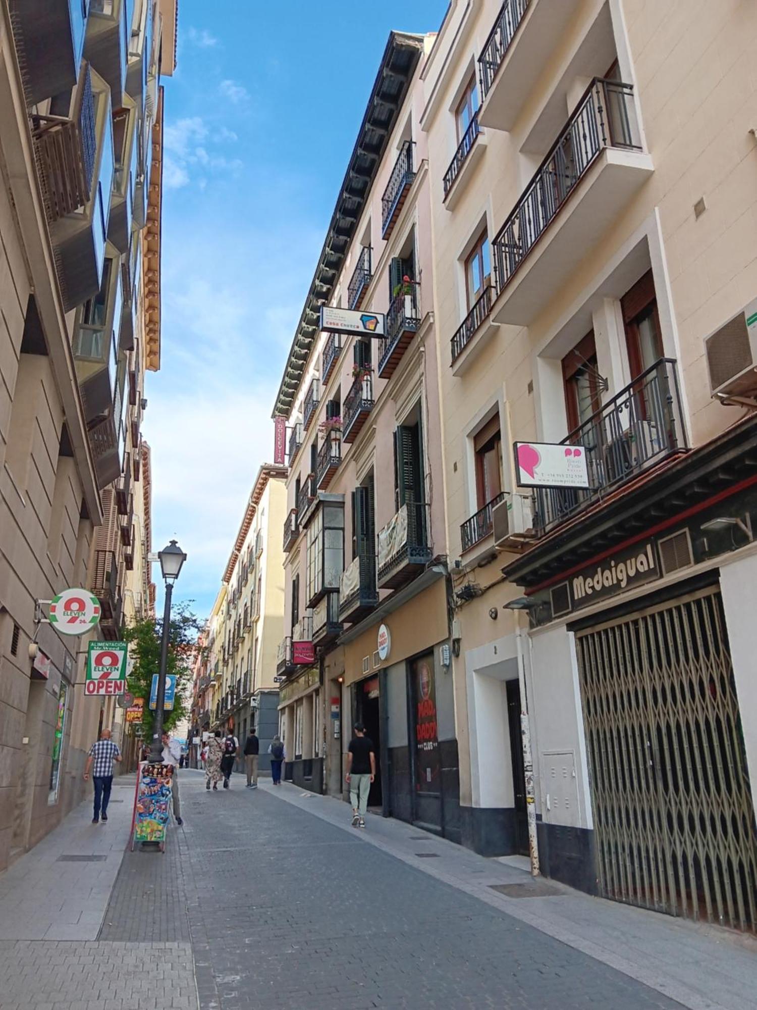 Hostal Casa Chueca Madrid Bagian luar foto