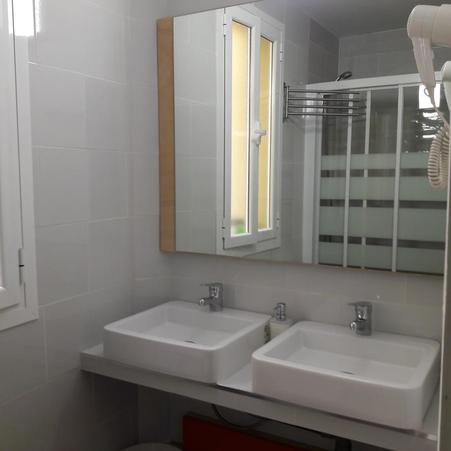Hostal Casa Chueca Madrid Bagian luar foto