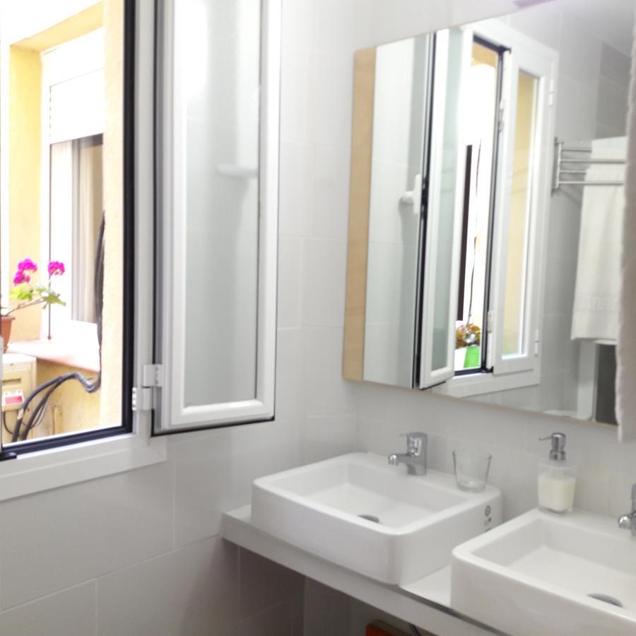 Hostal Casa Chueca Madrid Bagian luar foto